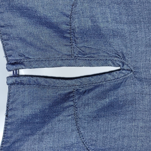 Laju Sleeveless Chambray Embroidered Top - Picture 5 of 8